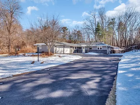 4 Eldorado Rd, Chelmsford, MA 01824