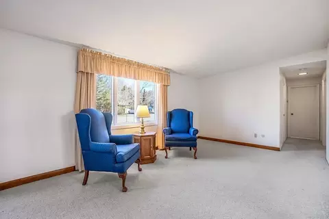 Bedroom - 1 Mark Rd, Beverly, MA 01915 photo 1 of 4