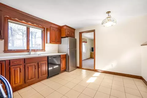 Kitchen - 1 Mark Rd, Beverly, MA 01915 photo 3 of 3