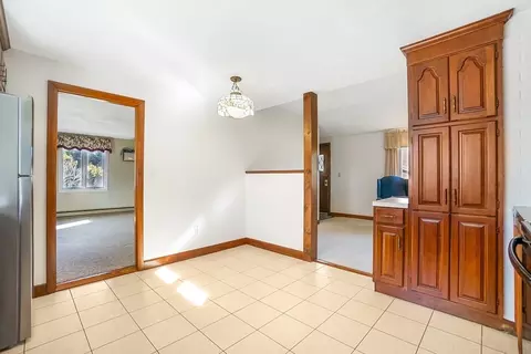 Bath - 1 Mark Rd, Beverly, MA 01915 photo 1 of 3