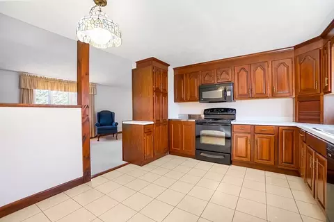 Kitchen - 1 Mark Rd, Beverly, MA 01915 photo 2 of 3
