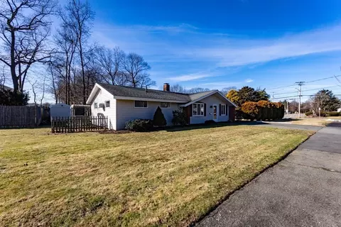 Exterior - 1 Mark Rd, Beverly, MA 01915 photo 5 of 6