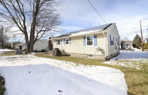 Exterior - 18 Birmingham Rd, Worcester, MA 01606 photo 5 of 7