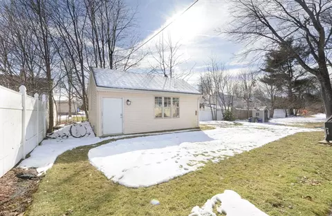 Exterior - 18 Birmingham Rd, Worcester, MA 01606 photo 4 of 7