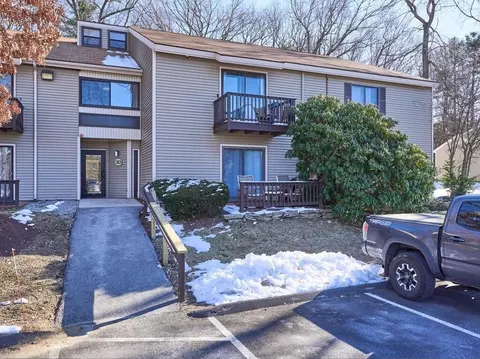 30 Thayer Pond Dr #1, Oxford, MA 01537