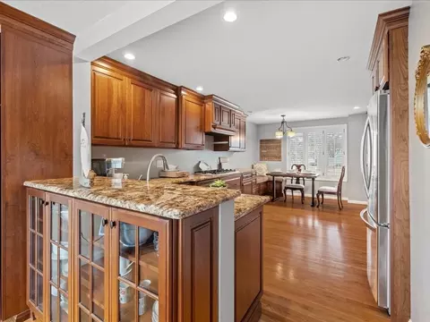70 Parks St #3, Duxbury, MA 02332