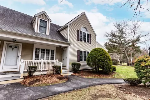 547 Washington St #B10, Pembroke, MA 02359