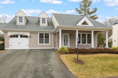 20 Cherry Blossom Way #49, Hanover, MA 02339