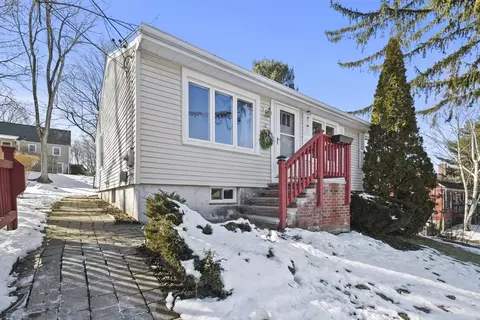 Exterior - 12 Brewster Rd, Worcester, MA 01602 photo 2 of 8