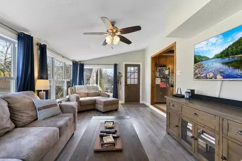 Living - 26 Exeter St, West Springfield, MA 01089 photo 1 of 6