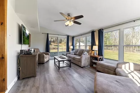 Living - 26 Exeter St, West Springfield, MA 01089 photo 2 of 6