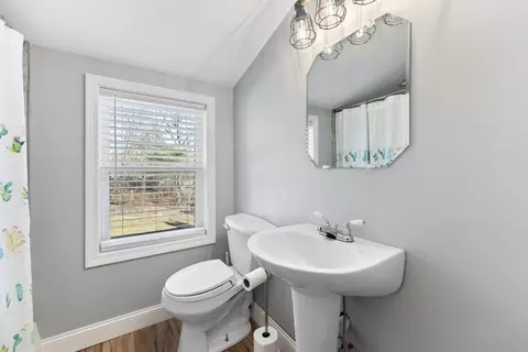 Bath - 26 Exeter St, West Springfield, MA 01089 photo 2 of 2