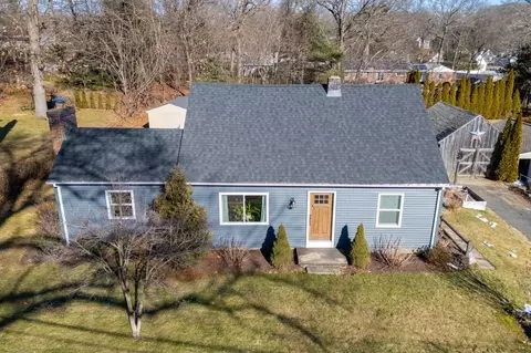 Exterior - 26 Exeter St, West Springfield, MA 01089 photo 2 of 8
