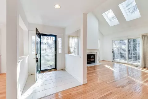 Living - 4 Mayfair Ct, Mashpee, MA 02649 photo 1 of 4