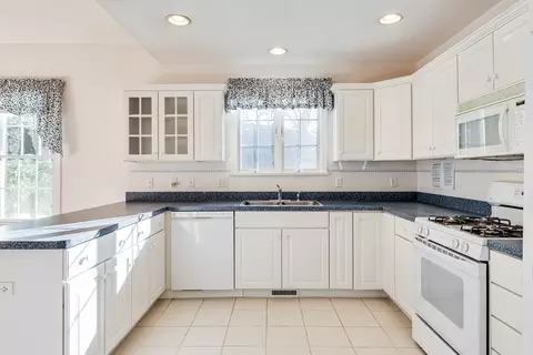 Kitchen - 4 Mayfair Ct, Mashpee, MA 02649 photo 1 of 5
