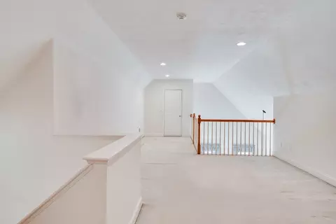 Entry Way - 4 Mayfair Ct, Mashpee, MA 02649 photo 2 of 3