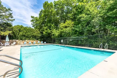 Exterior - 4 Mayfair Ct, Mashpee, MA 02649 photo 10 of 10