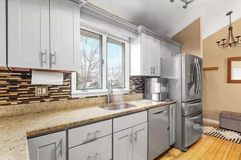 Kitchen - 31 French St, Hingham, MA 02043 photo 2 of 4