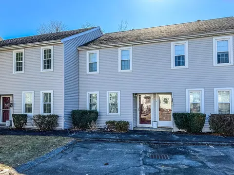 52 Warren St #3, Peabody, MA 01960