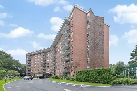 280 Boylston St #408, Newton, MA 02459