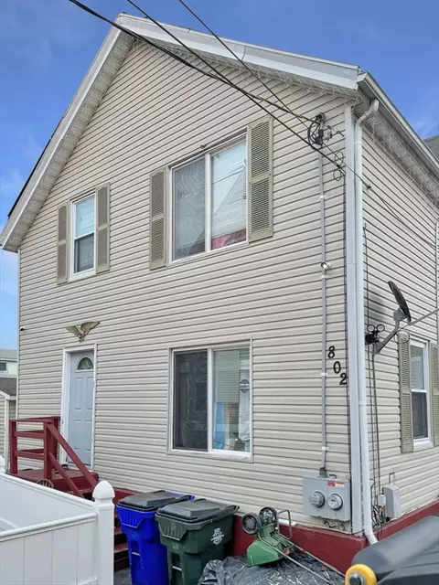 802 2nd St, Fall River, MA 02721