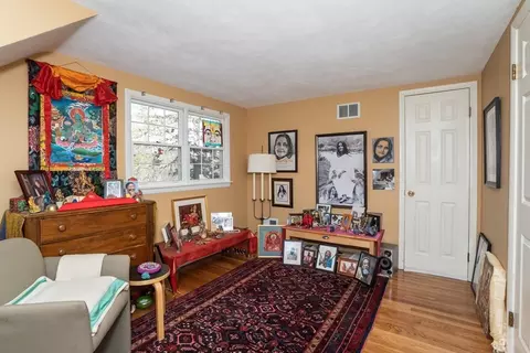 Living - 63 Cherry Ln, Amherst, MA 01002 photo 8 of 8