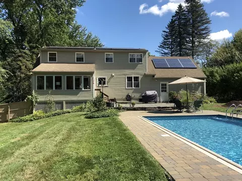 Exterior - 63 Cherry Ln, Amherst, MA 01002 photo 3 of 6