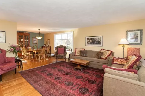 Living - 63 Cherry Ln, Amherst, MA 01002 photo 5 of 8