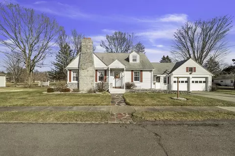 53 Stevens St, Ludlow, MA 01056