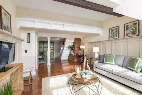 Living - 8 Summer St #415, Gloucester, MA 01930 photo 5 of 7
