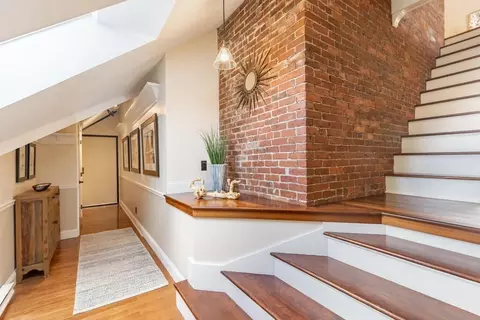 Entry Way - 8 Summer St #415, Gloucester, MA 01930 photo 3 of 3