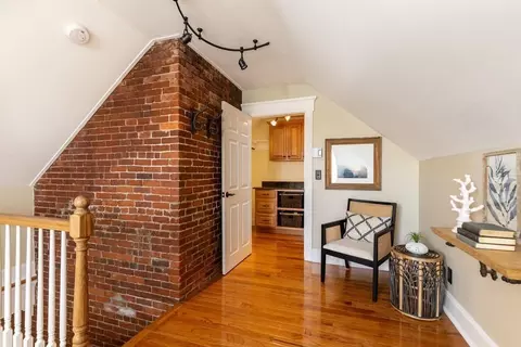 Living - 8 Summer St #415, Gloucester, MA 01930 photo 7 of 7