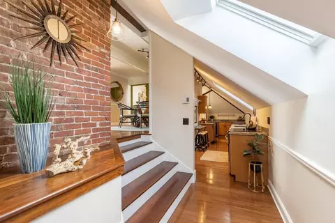 Entry Way - 8 Summer St #415, Gloucester, MA 01930 photo 2 of 3