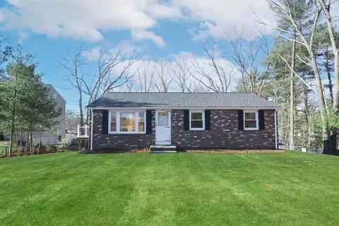 25 Indian Run Rd, Bellingham, MA 02019