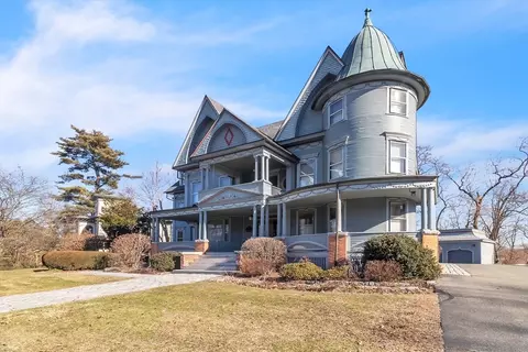 2 Pomeroy Ter #1, Northampton, MA 01060