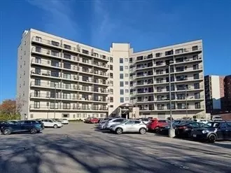 133 Commander Shea Blvd #418, Quincy, MA 02171
