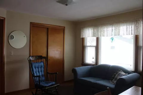 Living - 24 Metzger Pl, Springfield, MA 01104 photo 3 of 3