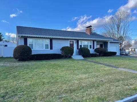 Exterior - 24 Metzger Pl, Springfield, MA 01104 photo 13 of 15