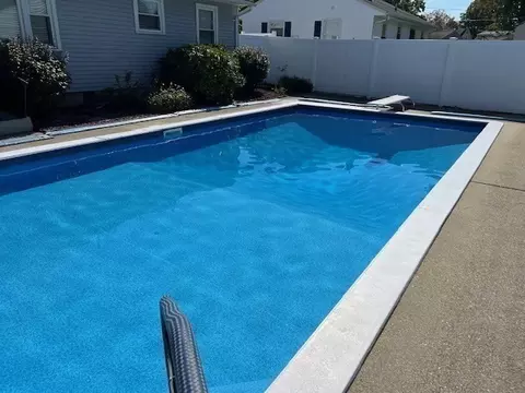 Exterior - 24 Metzger Pl, Springfield, MA 01104 photo 10 of 15