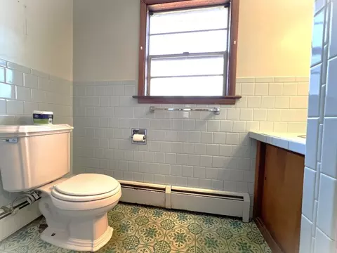 Bath - 26 Normandy Ave, Webster, MA 01570 photo 1 of 4