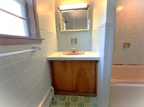 Bath - 26 Normandy Ave, Webster, MA 01570 photo 2 of 4
