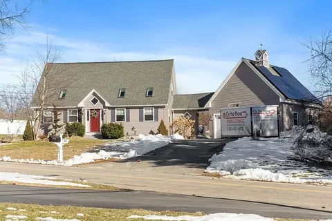 227 Pearl Hill Rd, Fitchburg, MA 01420
