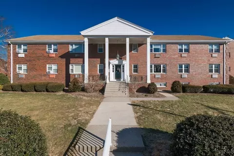 14 B Regency Park Dr #14 B, Agawam, MA 01001