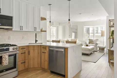 120 W 7th St #405, Boston, MA 02127