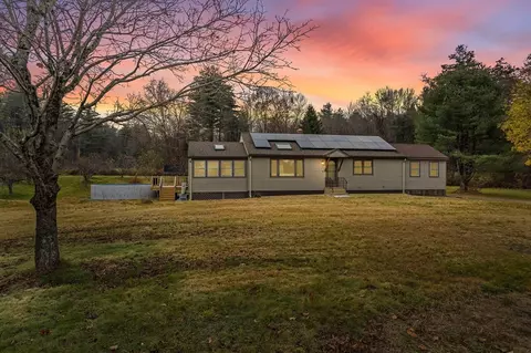 86 Sunnyhill Rd, Lunenburg, MA 01462