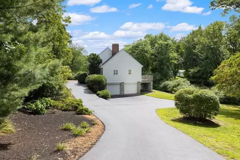 Exterior - 40 Garrison Rd, Hingham, MA 02043 photo 8 of 8