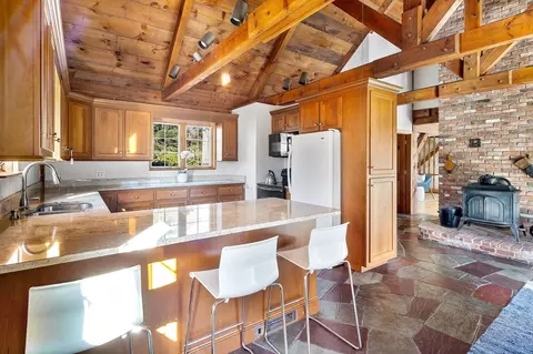Kitchen - 40 Garrison Rd, Hingham, MA 02043 photo 2 of 2