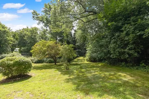 Exterior - 40 Garrison Rd, Hingham, MA 02043 photo 7 of 8