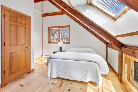 Bedroom - 40 Garrison Rd, Hingham, MA 02043 photo 3 of 5