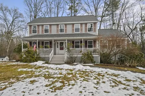 47 Scribner Rd, Tyngsborough, MA 01879